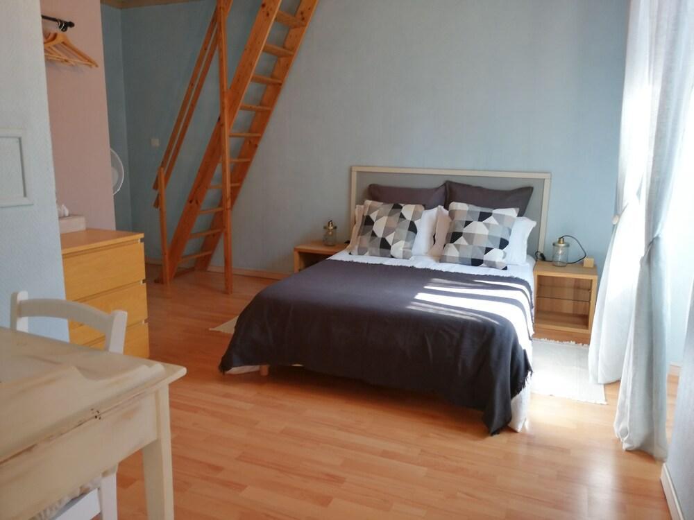 Le Mas De Carrie Bed & Breakfast Parisot  Exterior photo