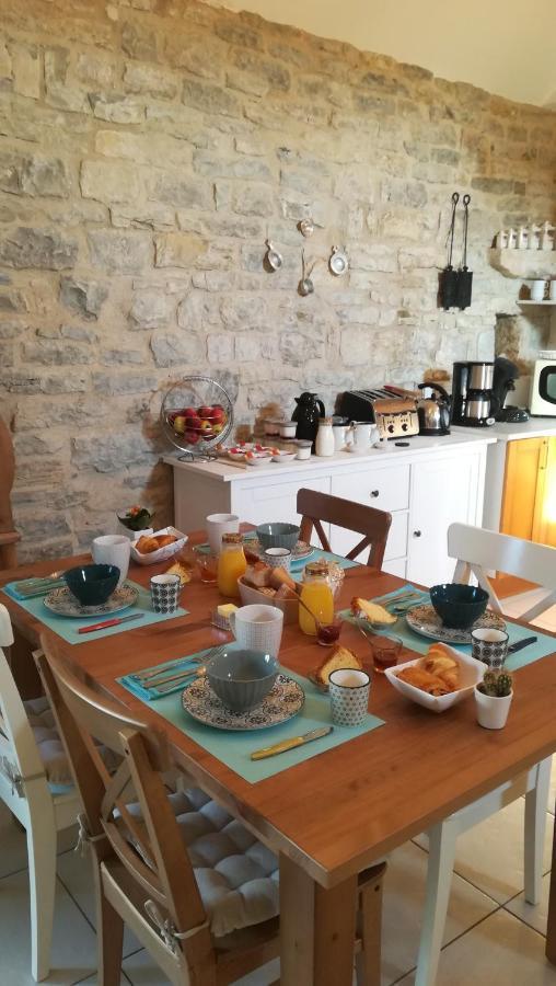 Le Mas De Carrie Bed & Breakfast Parisot  Exterior photo